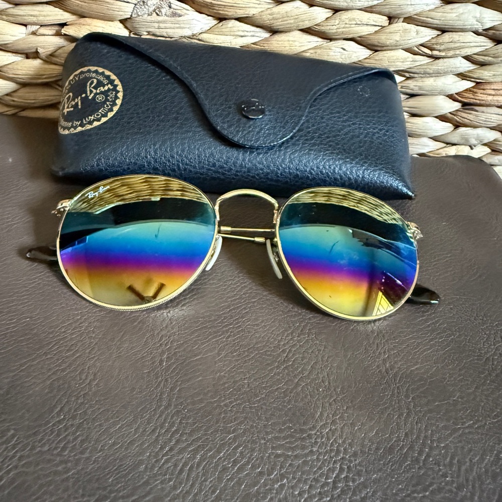 Ray-Ban Gold Sunglasses with Multicolor Lenses